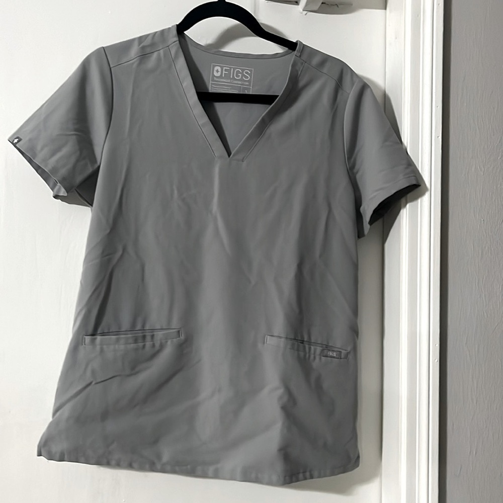 Figs Casma Three-Pocket Scrub Top